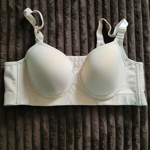 Smooth Molded Underwire Bra in Cream - Supportive Everyday Comfort